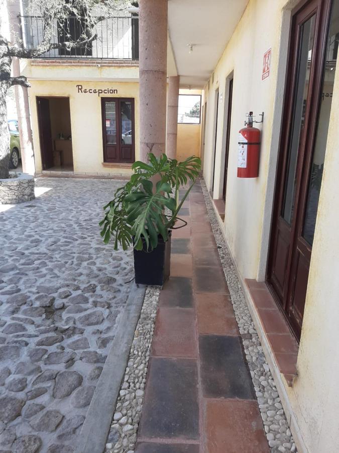 Hotel Villa Aurora Bernal Esterno foto